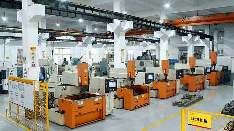 汽车精密塑胶模具：揭秘其与普通模具的五大差异